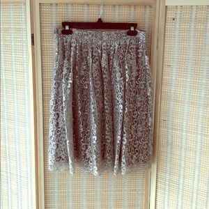 Lace skirt